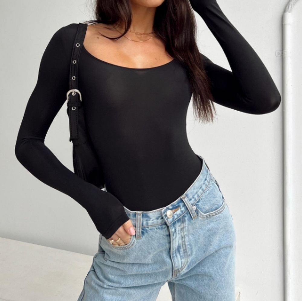 MALLARD BODYSUIT in Black Princess Polly